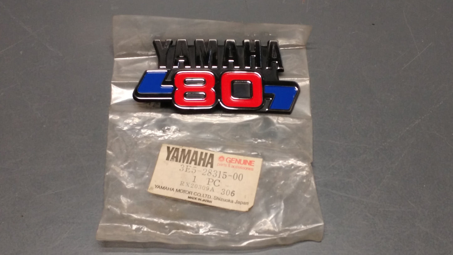 Yamaha genuine nos y80 v80 mate emblem decal pn 3e5-28315-00