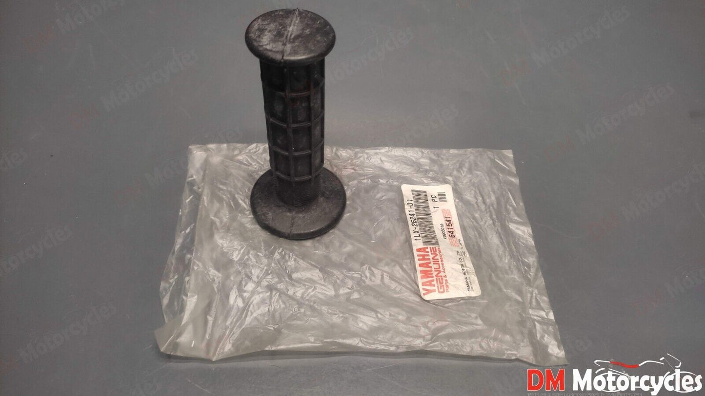 Yamaha genuine yz it 125 175 250 490 tt350 xt550 81 86 lh grip pn 1lx-26241-01