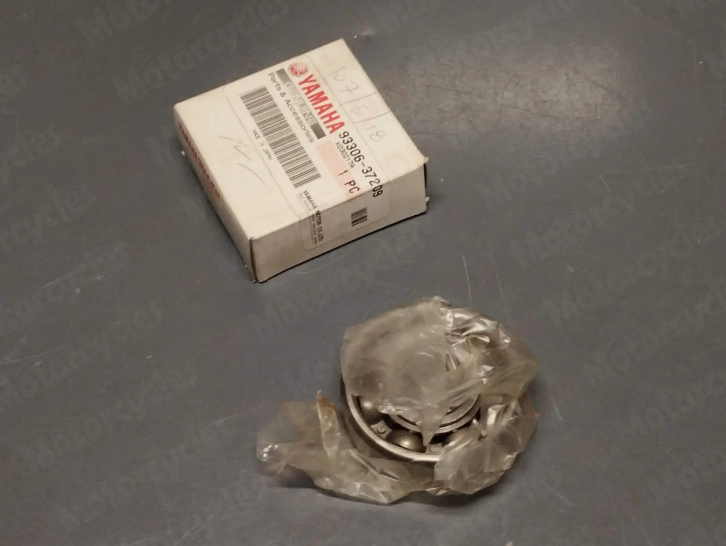 Yamaha genuine new fjr 1300 fzs 1000 yzf r1 bearing pn 93306-37209