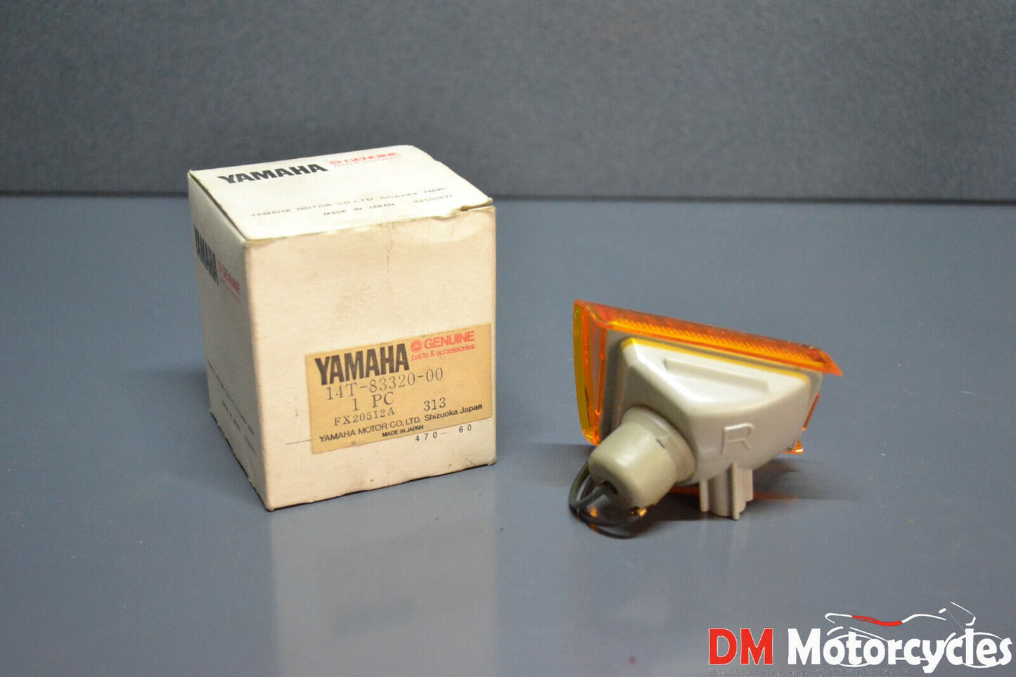 Yamaha genuine nos riva 50 ca50 83 - 86 front left turn signal pn 14t-83310-00