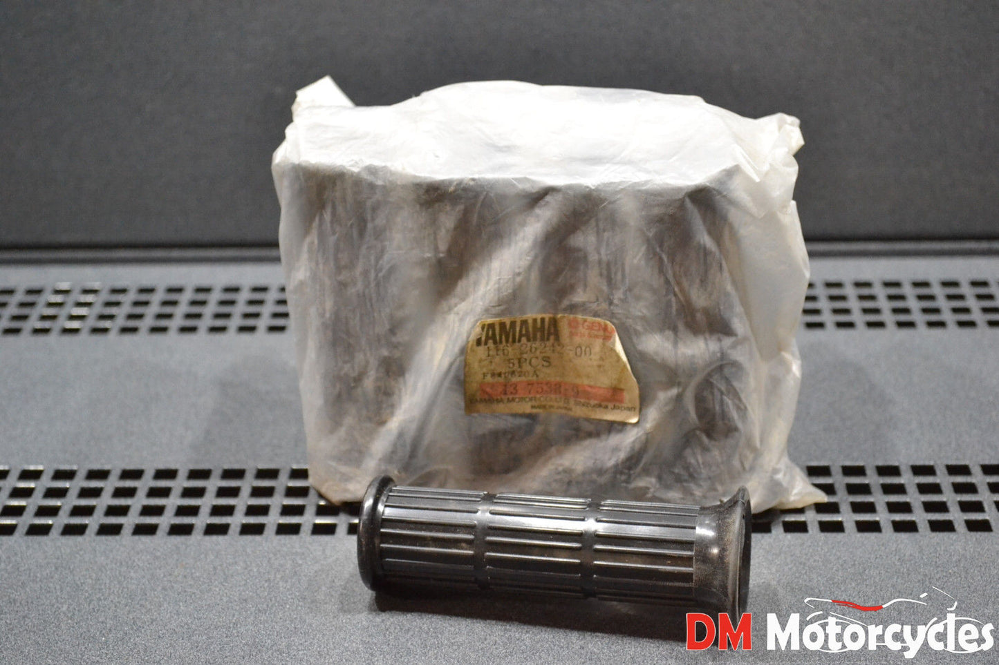 Yamaha genuine nos u5 u7 1966 - 1972 rh grip pn 116-26242-00