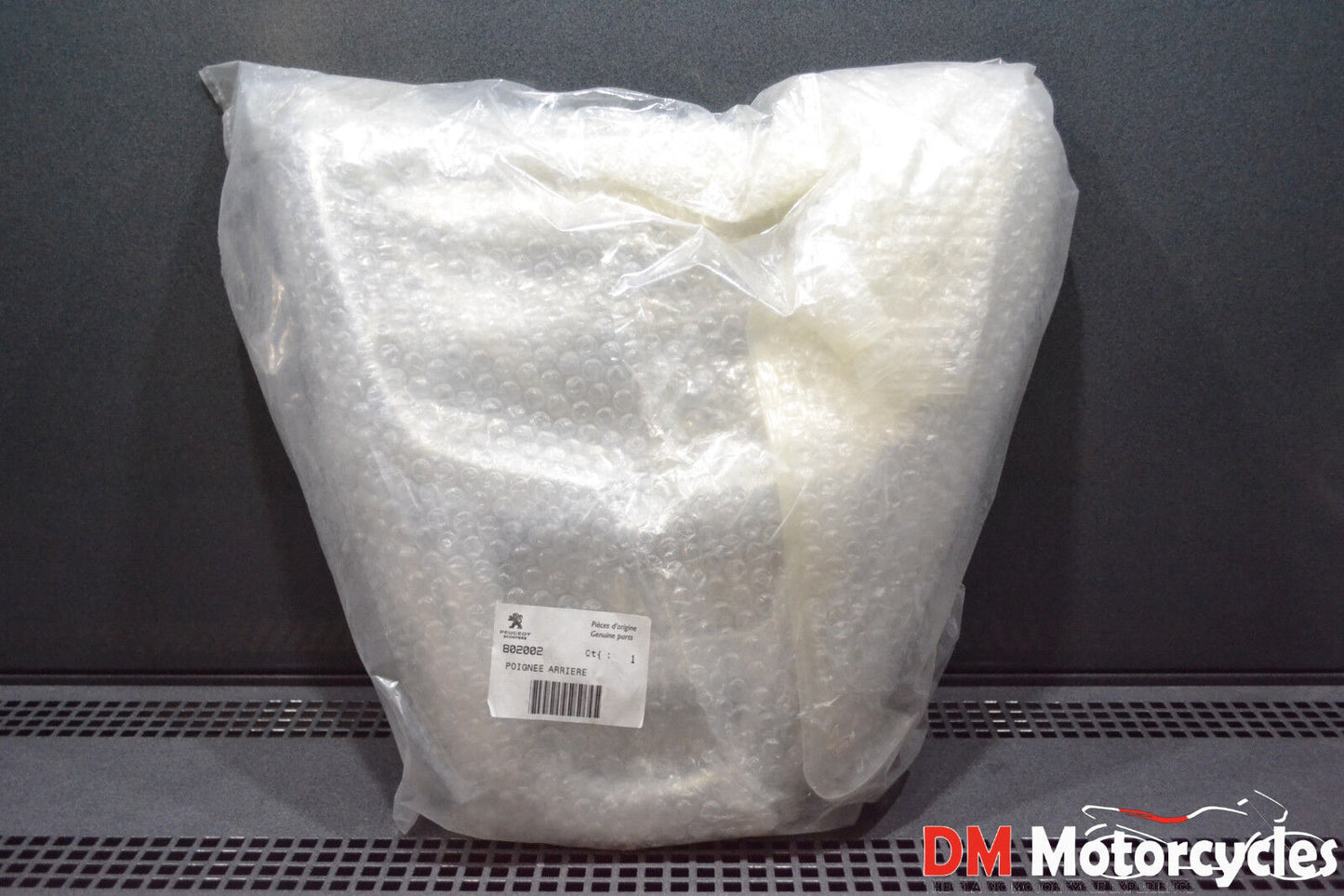 Peugeot genuine new tweet 125 150 silver rear rack carrier pn 802002