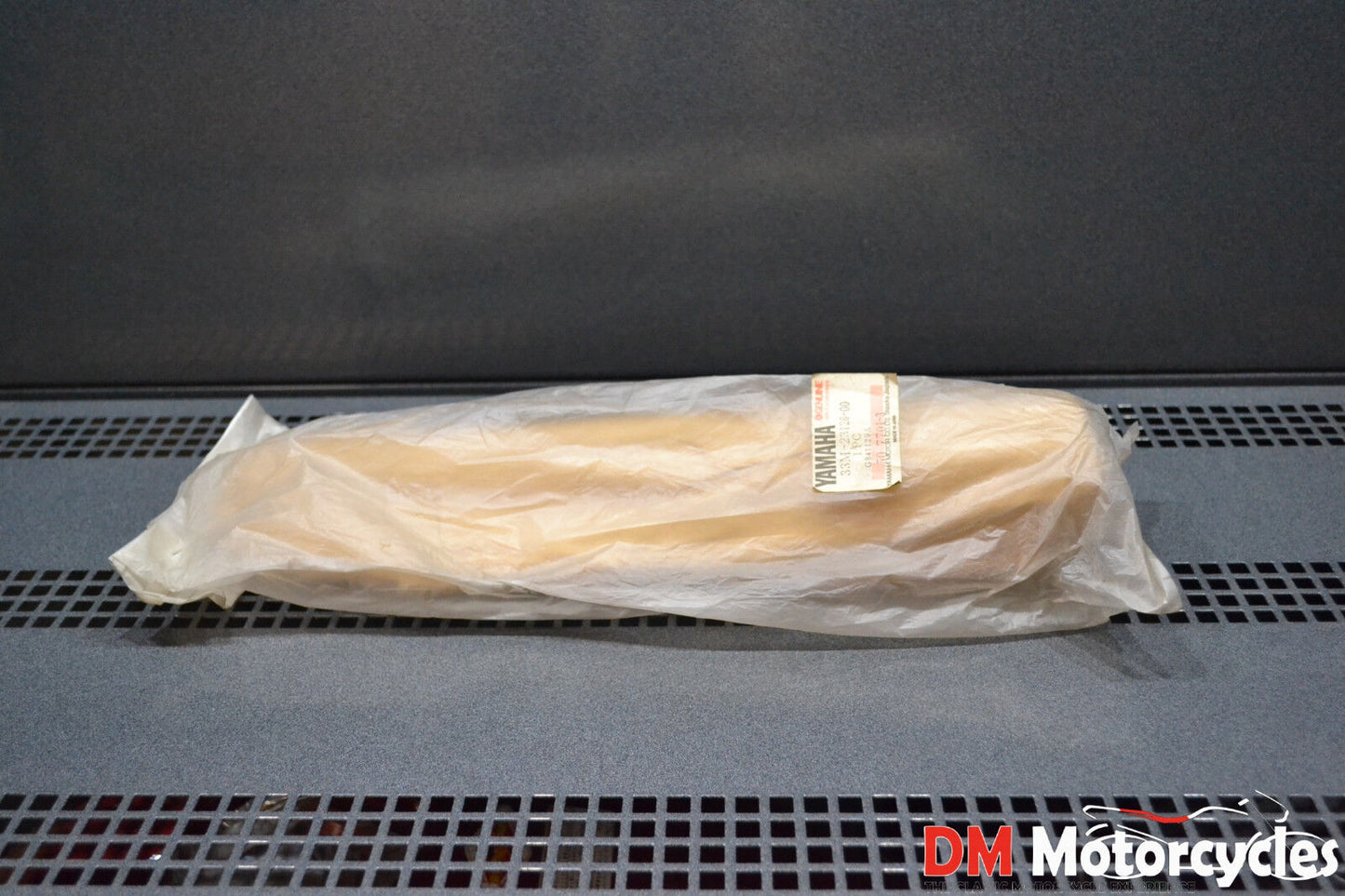 Yamaha genuine nos fj600 fj 600 1984 fork outer tube 1 pn 33m-23126-00