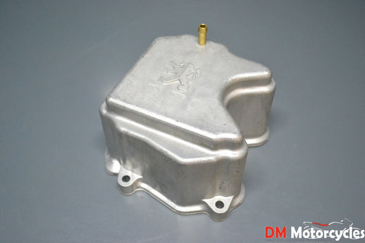 Peugeot genuine new Elystar Elyseo 125 150 cylinder head cover pn 737449