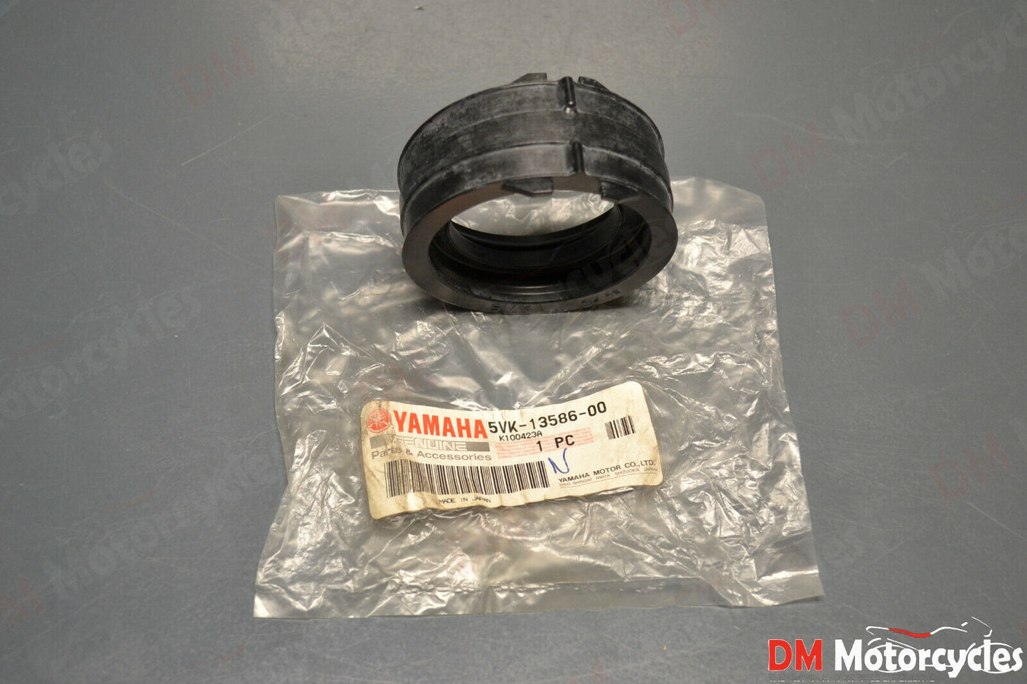 Yamaha genuine new xt660 mt-03 intake manifold joint pn 5vk-13586-00