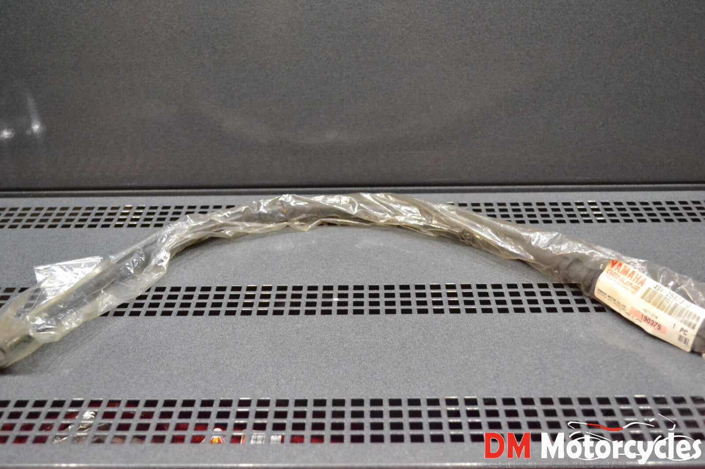 YAMAHA GENUINE NEW YZF1000R FRONT BRAKE HOSE 2 PN 4SV-25873-01
