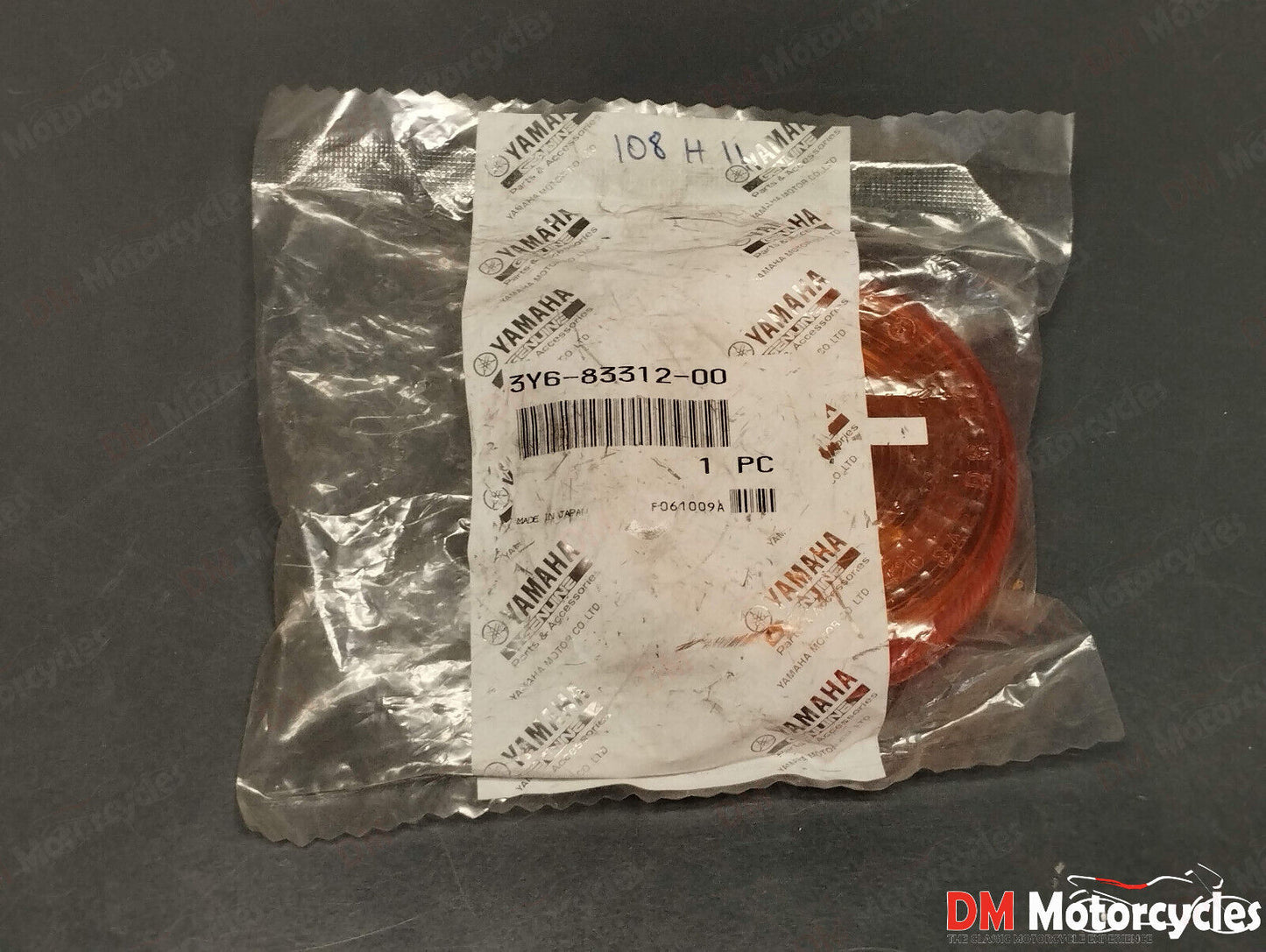 Yamaha genuine new rd 350 82 rd 250 84 front turn signal lens pn 36y-83312-00