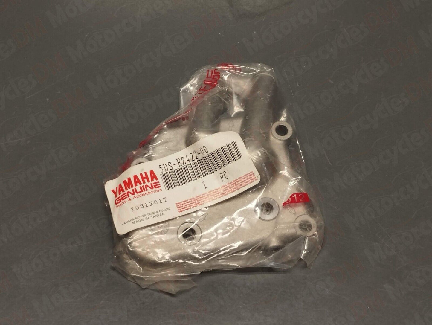 Yamaha genuine new YP125 Majesty 1998 - 2000 water pump housing pn 5ds-e2422-00
