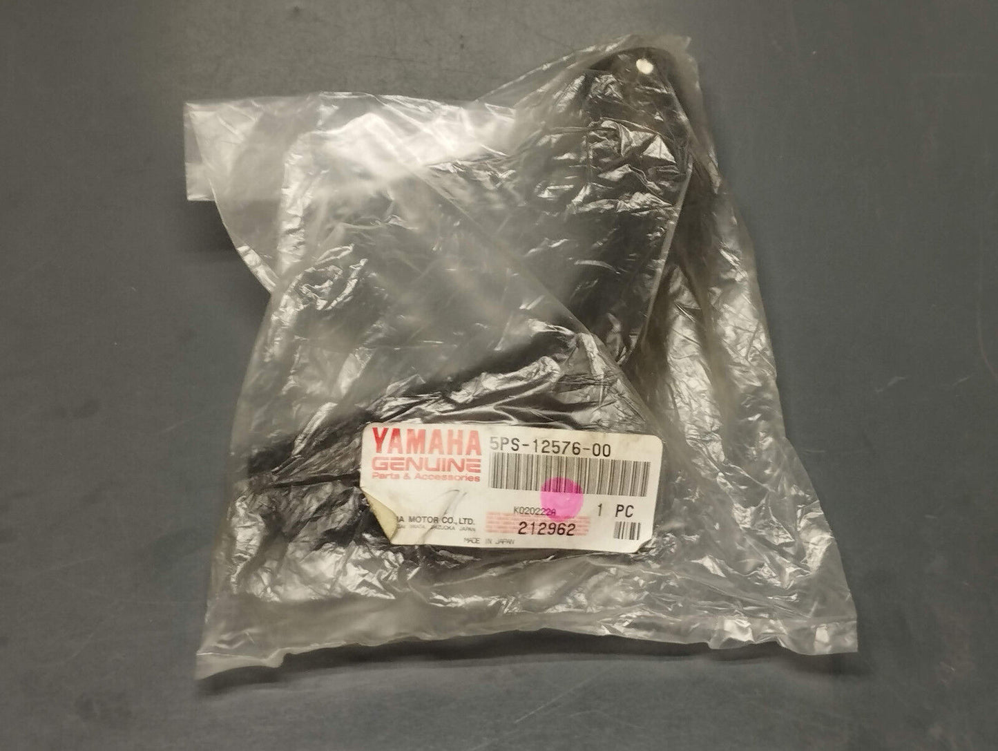 Yamaha genuine new tdm 900 radiator hose 1 pn 5ps-12576-00
