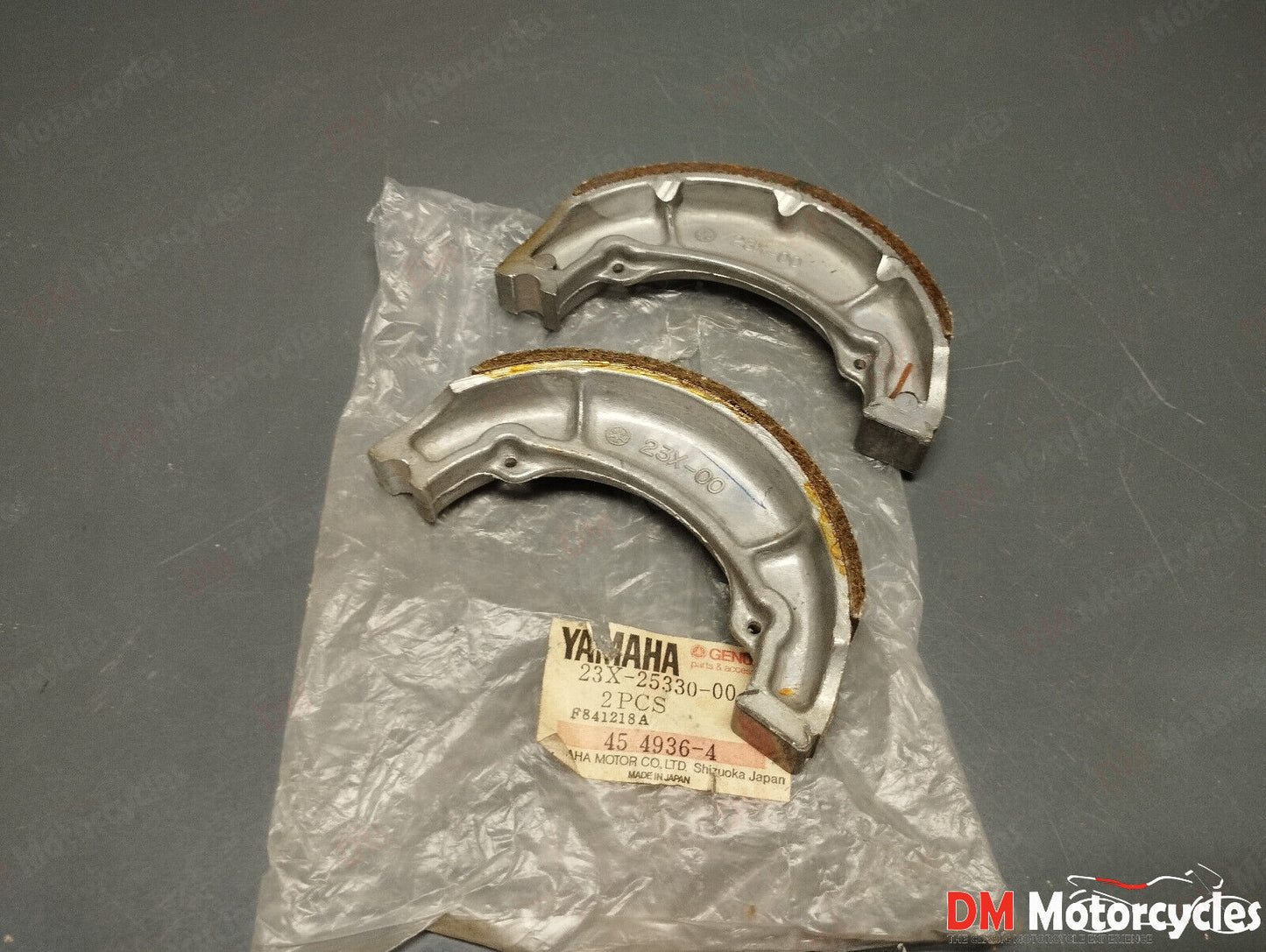 Yamaha genuine nos yz 490 yz 250 brake shoes kit pn 23x-25330-00