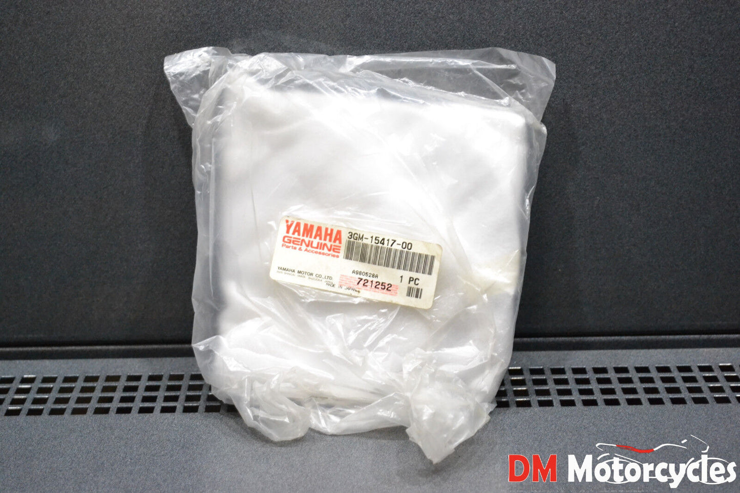 Yamaha genuine new fzr1000 yzf1000 yzf750 crankcase cover cap pn 3gm-15417-00