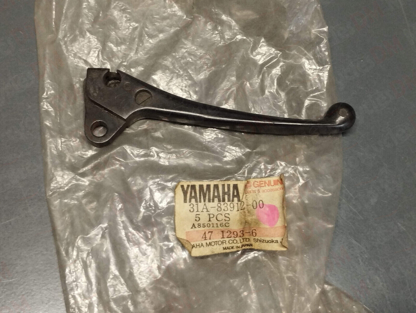 Yamaha genuine nos fj fz xj yx 600 xj900 srx 250 400 600 lever 1 pn 31a-83912-00