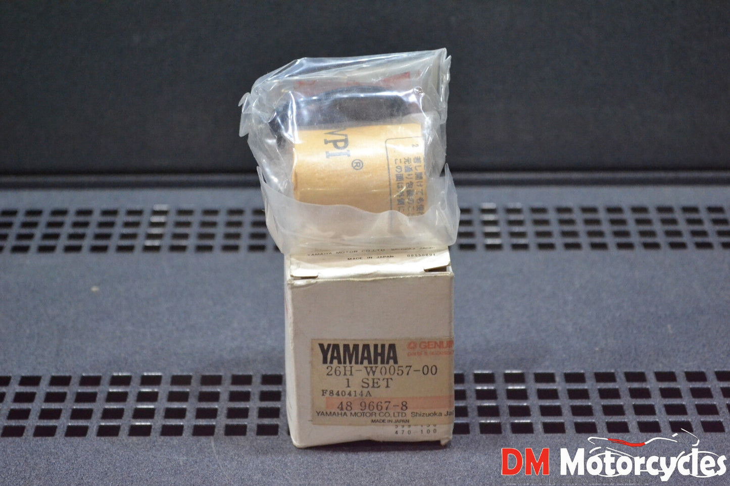 YAMAHA GENUINE NOS VIRAGO FJ600 XJ700 RD350 BRAKE CALIPER PISTON PN 26H-W0057-00
