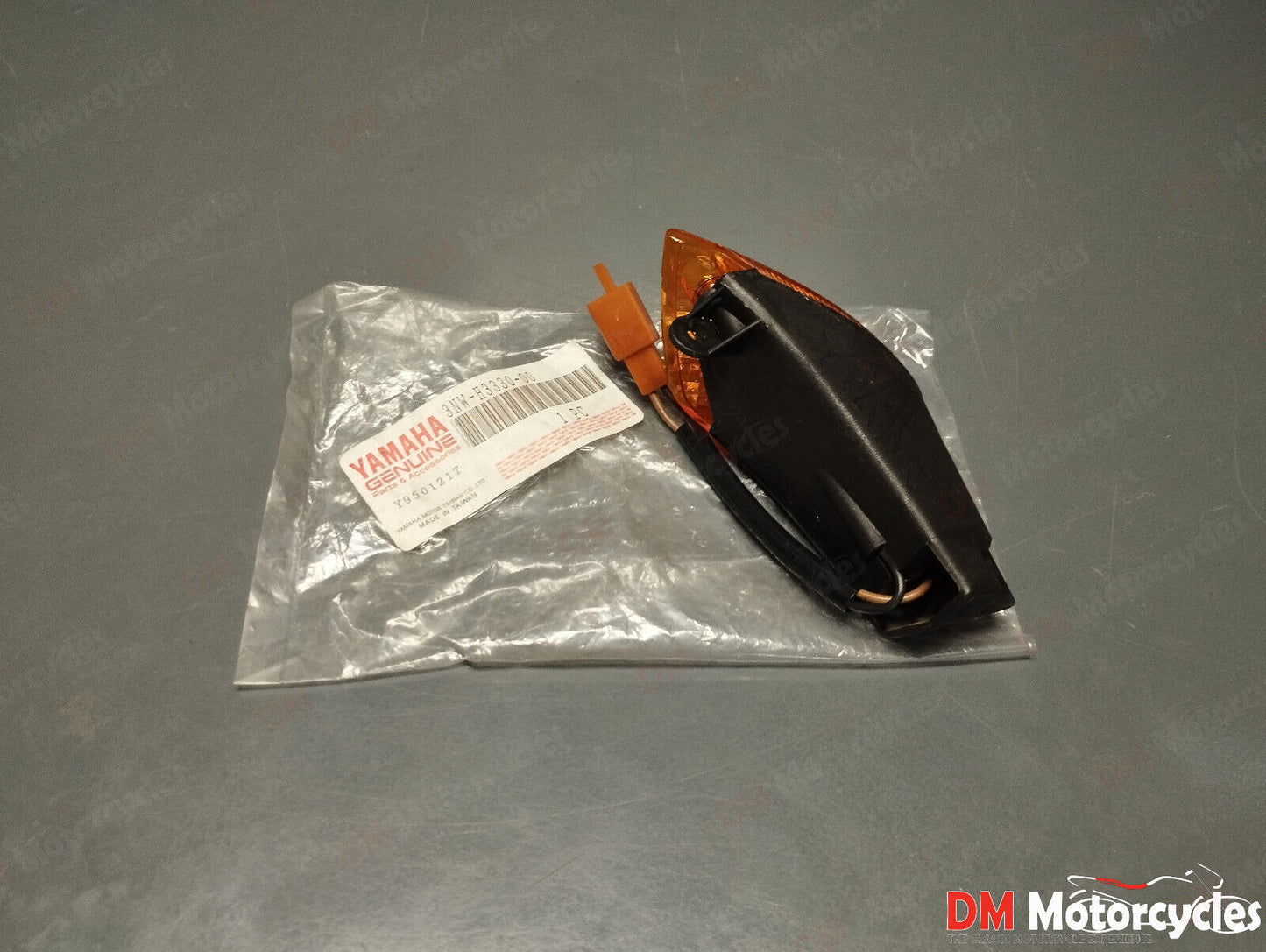 Yamaha genuine new cr50 z target 91-96 rear left turn signal pn 3nw-h3330-00