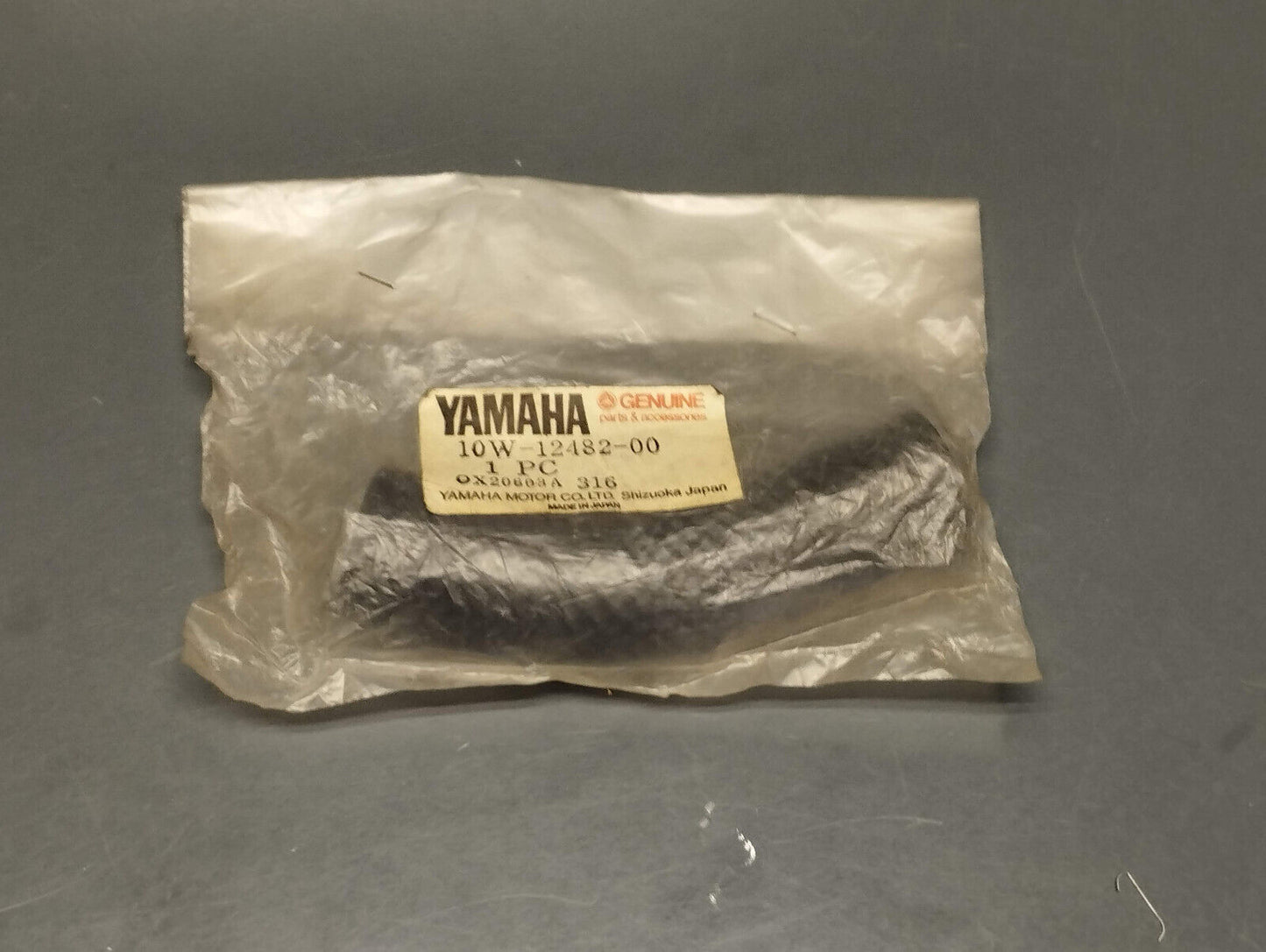 Yamaha genuine nos rd 125 1986 radiator hose pipe 2 pn 10w-12482-00
