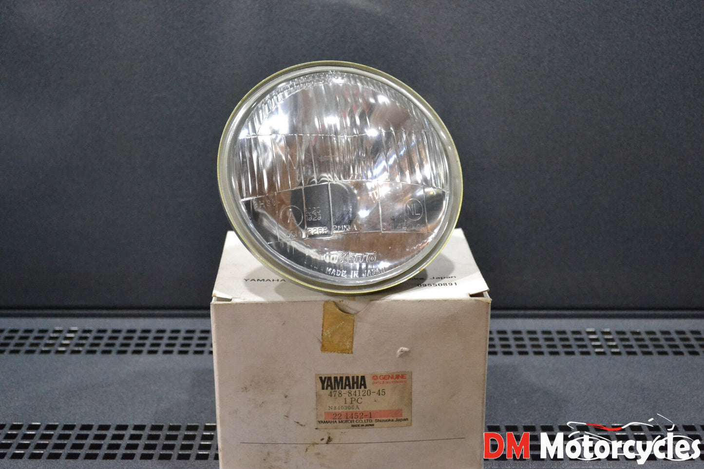 Yamaha genuine nos dt 80 rd 50 headlight lens pn 478-84120-45
