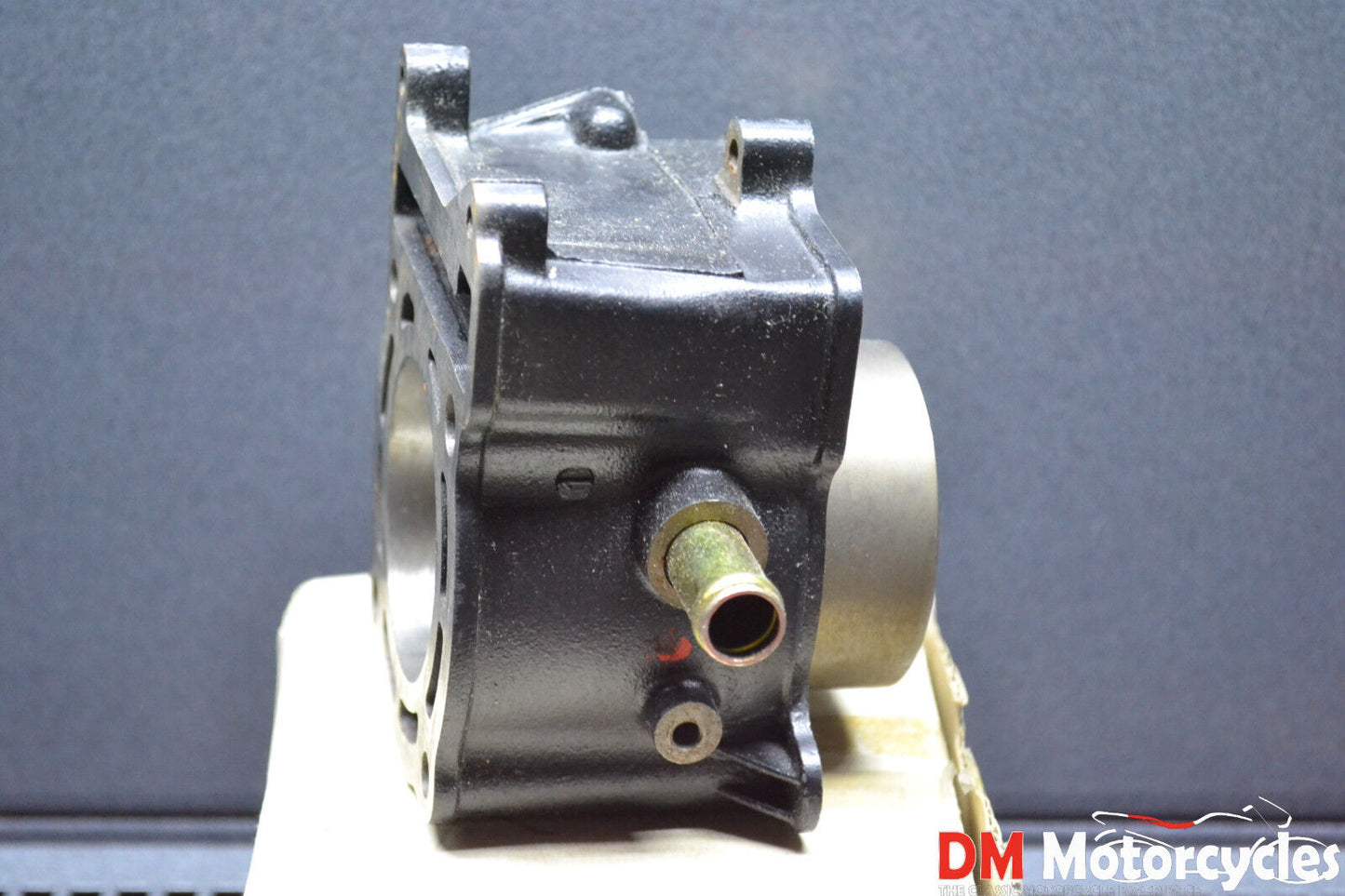 Malaguti genuine new madison 150 cylinder kit pn 77116300