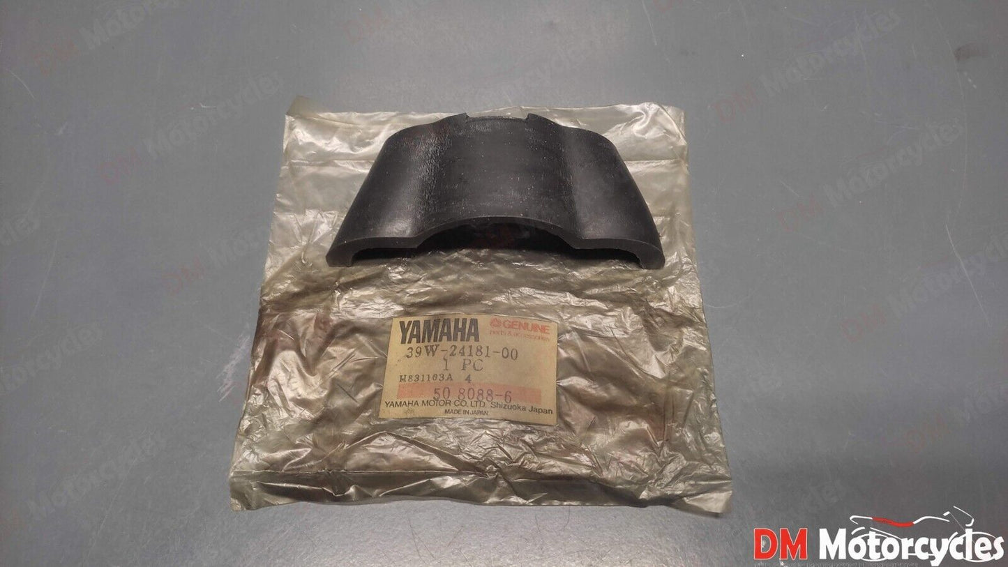 Yamaha genuine nos YZ125K YZ 125 83 front fuel tank damper pn 39w-24181-00