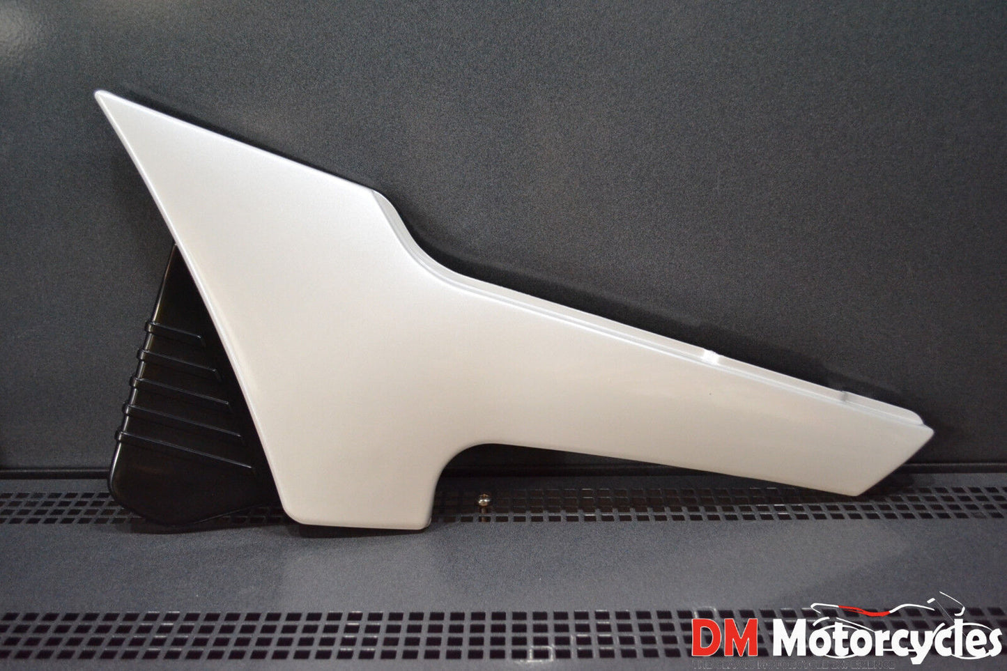 Yamaha genuine nos xj600 xj 600 1989 lh side cover pn 33m-21711-00-ge