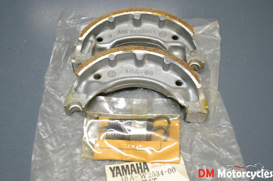 Yamaha genuine nos dt50 enduro pw80 93 - 91 rear brake shoes kit pn 18a-w2534-00