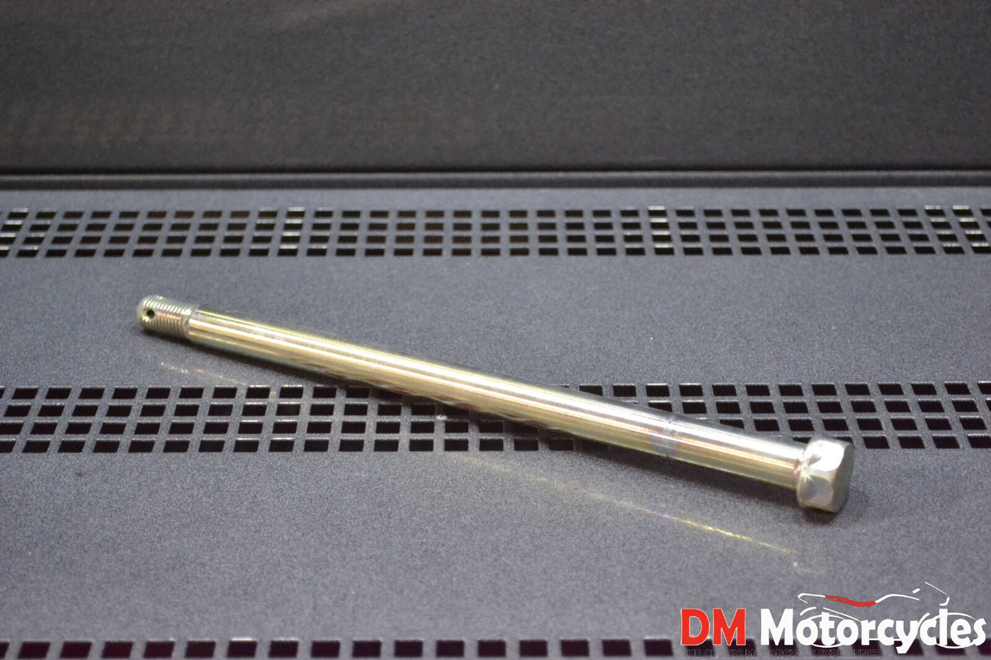 Yamaha genuine nos fj1200 fj 1200 89 - 93 front wheel axle pn 18g-25381-00