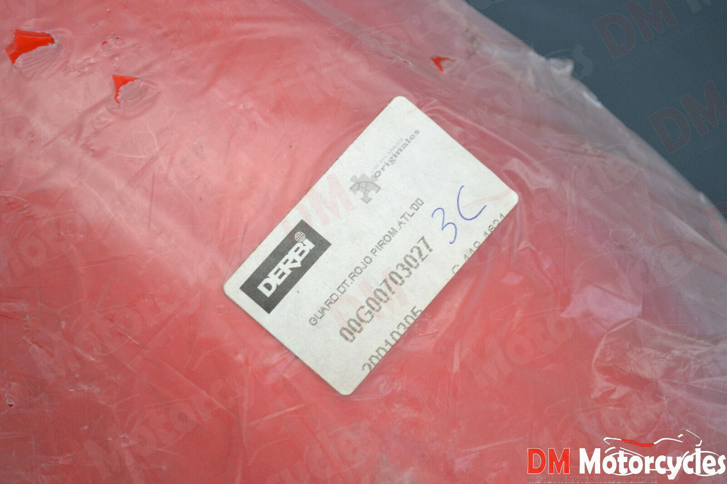 Derbi genuine new atlantis o2 50 2000 front fender pn 00g00703027
