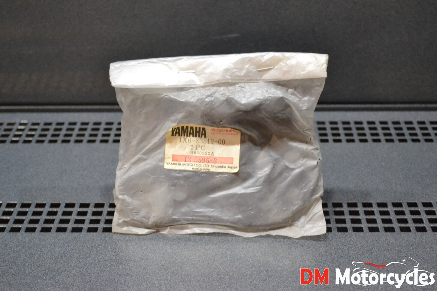 Yamaha genuine nos dt100 dt 100 speedometer bracket pn 1x0-83519-00