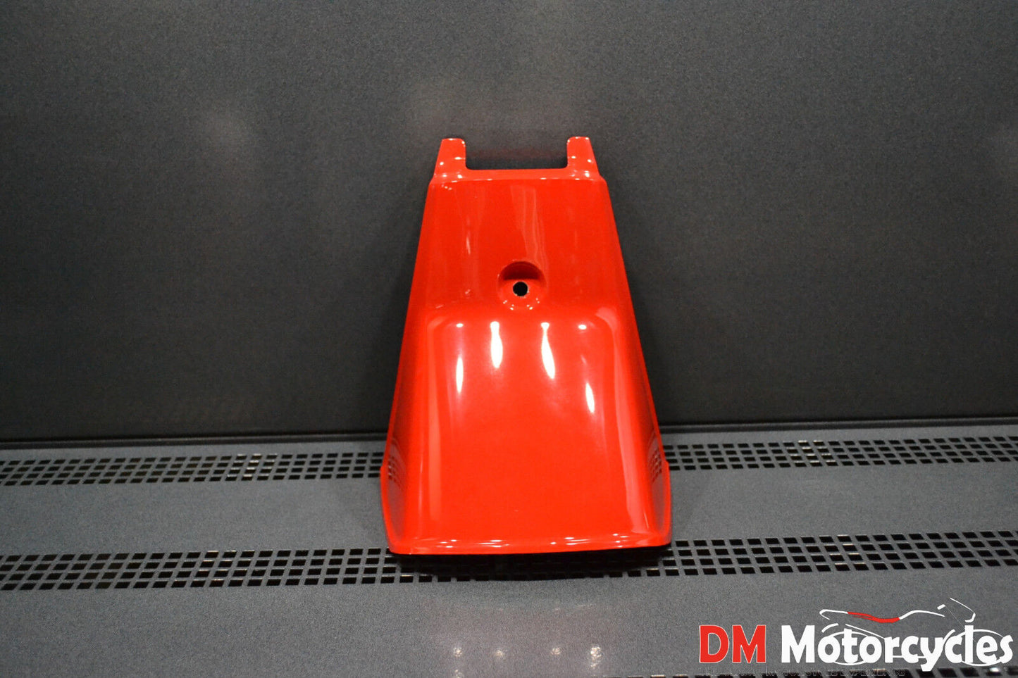 YAMAHA GENUINE NOS PASSOL 2 REAR PLASTIC COVER PN 25K-21711-00-E1