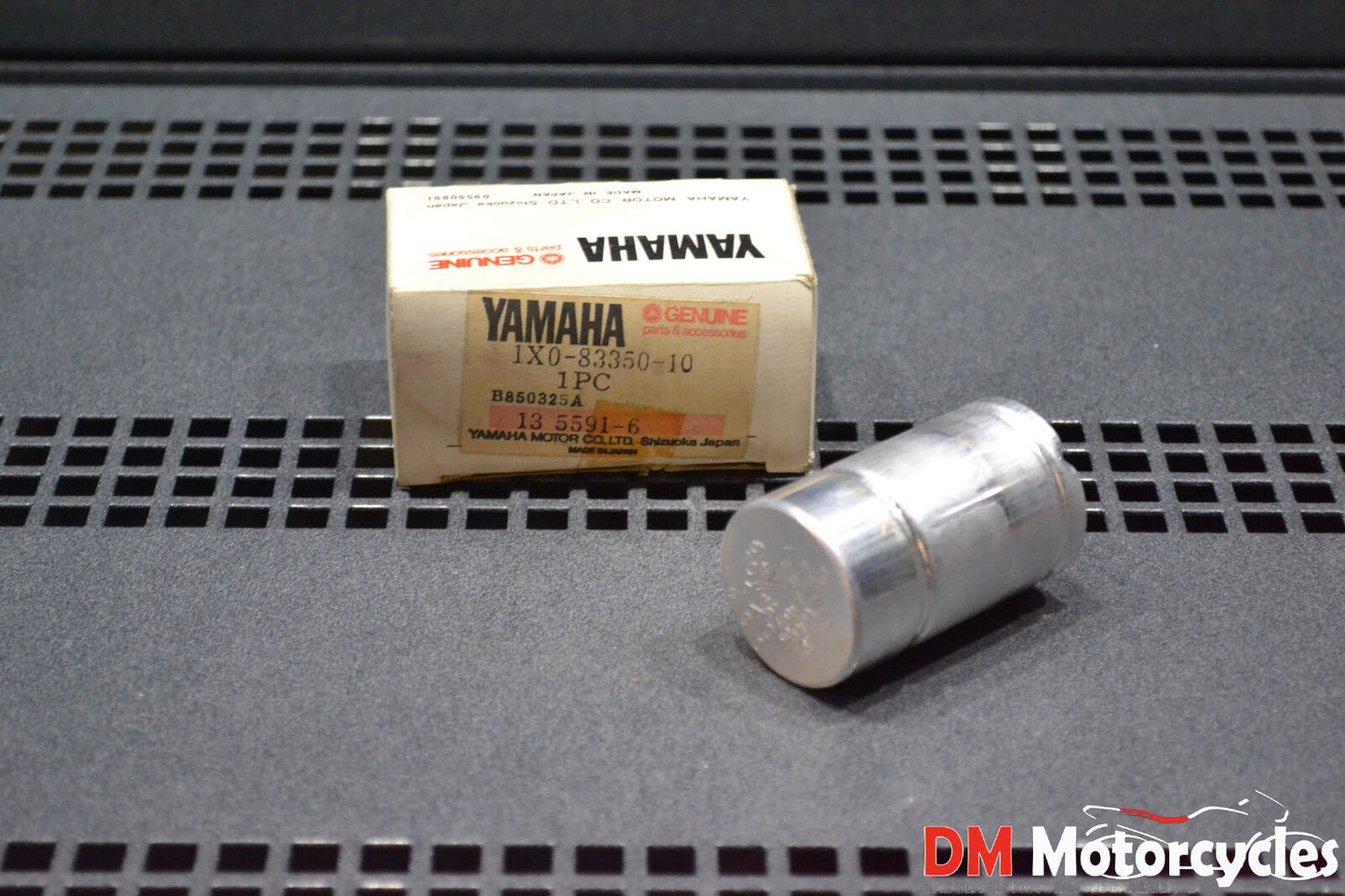 YAMAHA GENUINE NOS RS125 YB100 DT100 RS100 YB125 FLASHER RELAY PN 1X0-83350-10