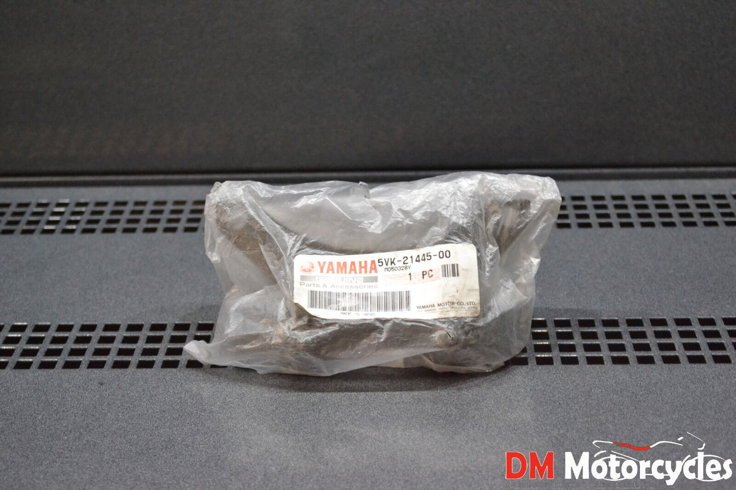 Yamaha genuine new xt660r xt 660 2006 muffler stay pn 5vk-21445-00