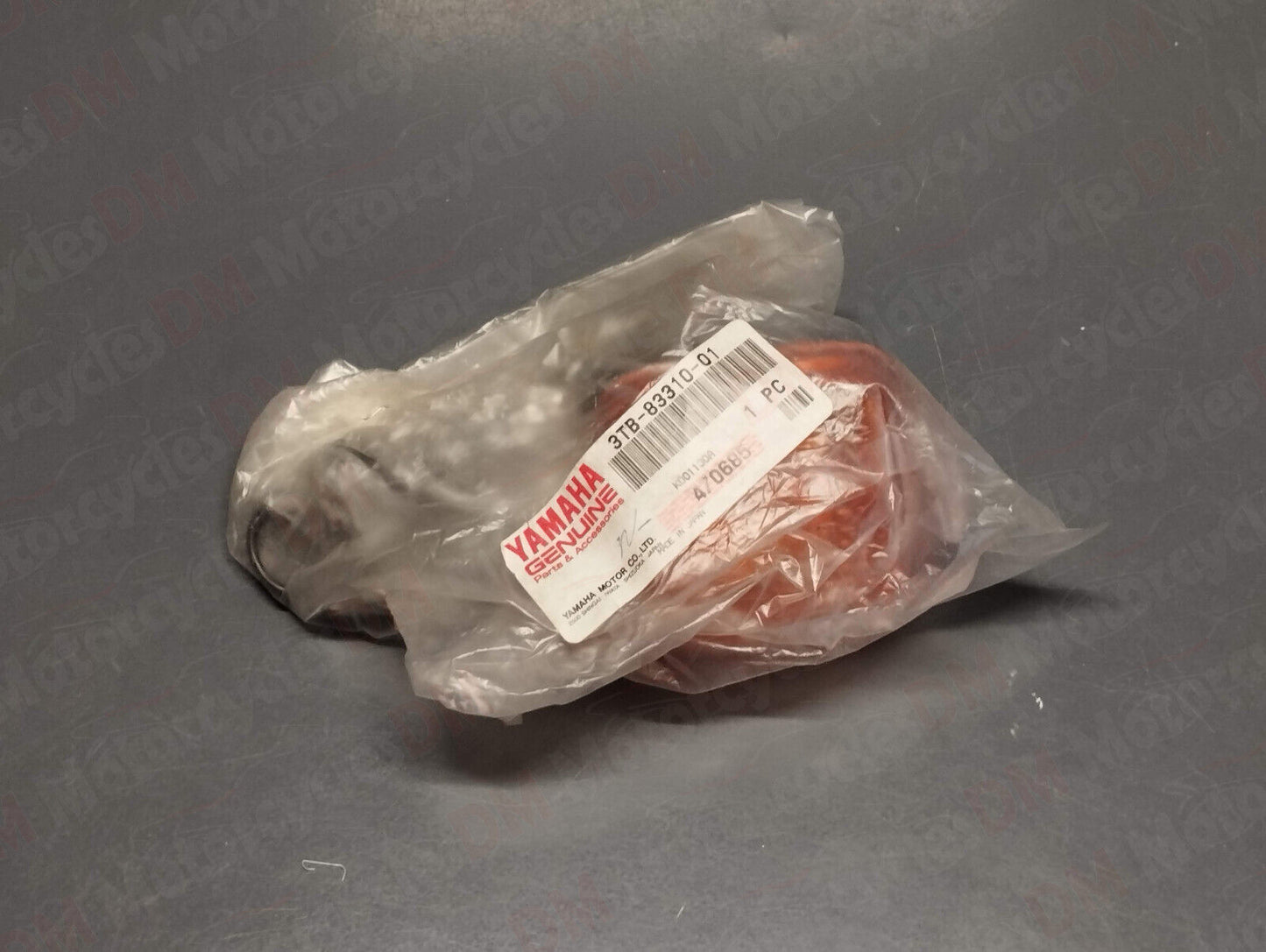 Yamaha genuine new sr 125 xt 500 600 left front turn signal pn 3tb-83310-01