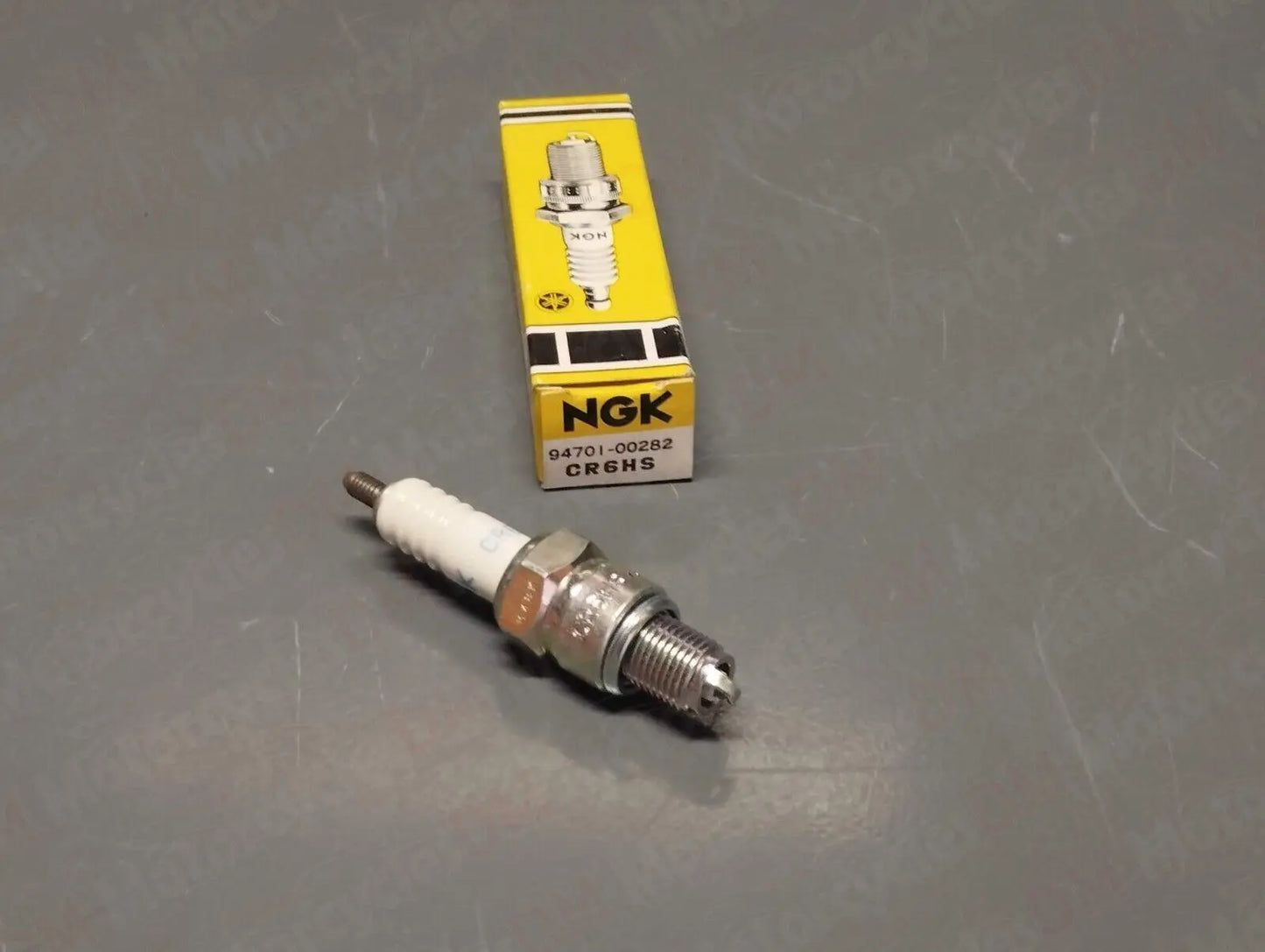 New NGK CR6HS Spark Plug x1