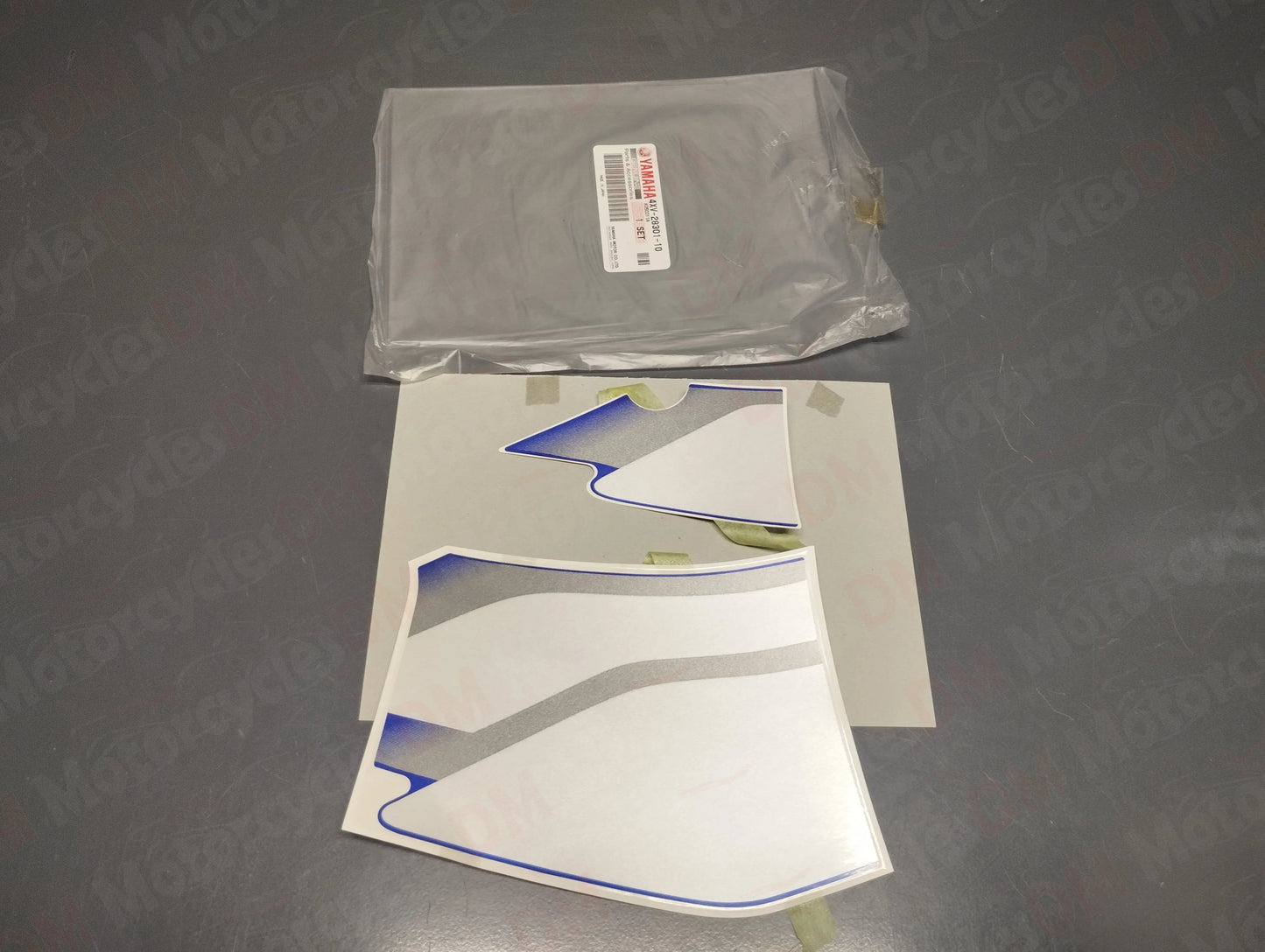 Yamaha oem new graphic set decal lower cover 1 for yzf r1 1999 pn 4xv-28301-10