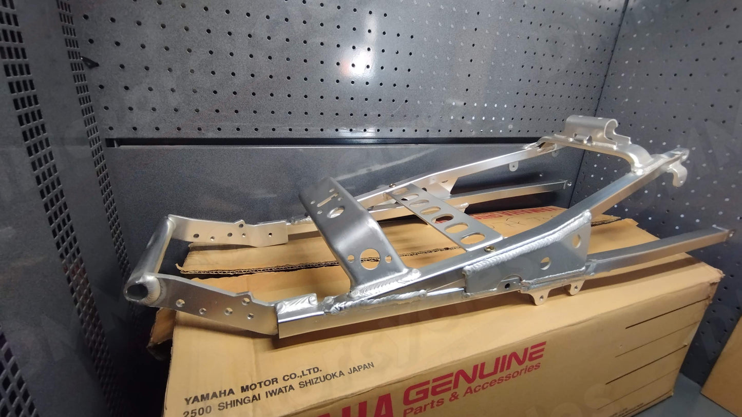 Yamaha genuine new YZF R6 2001 2002 subframe pn 5eb-21190-01