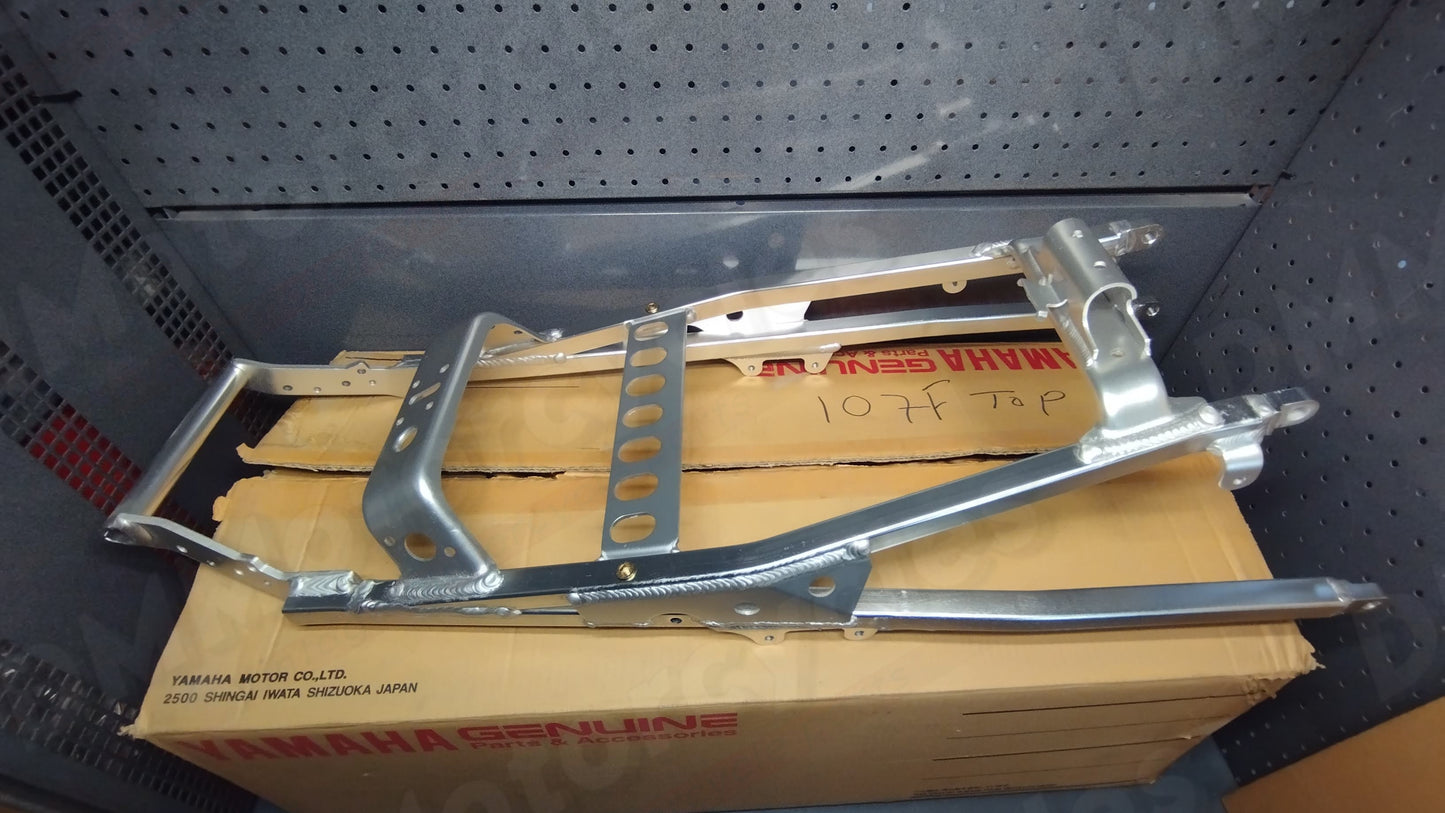 Yamaha genuine new YZF R6 2001 2002 subframe pn 5eb-21190-01