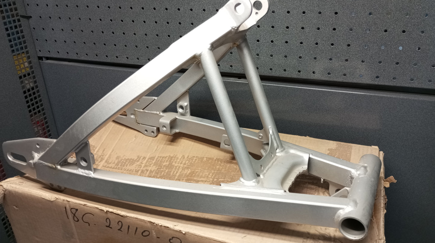Yamaha genuine new dt125 rear swing arm pn 18g-22110-00