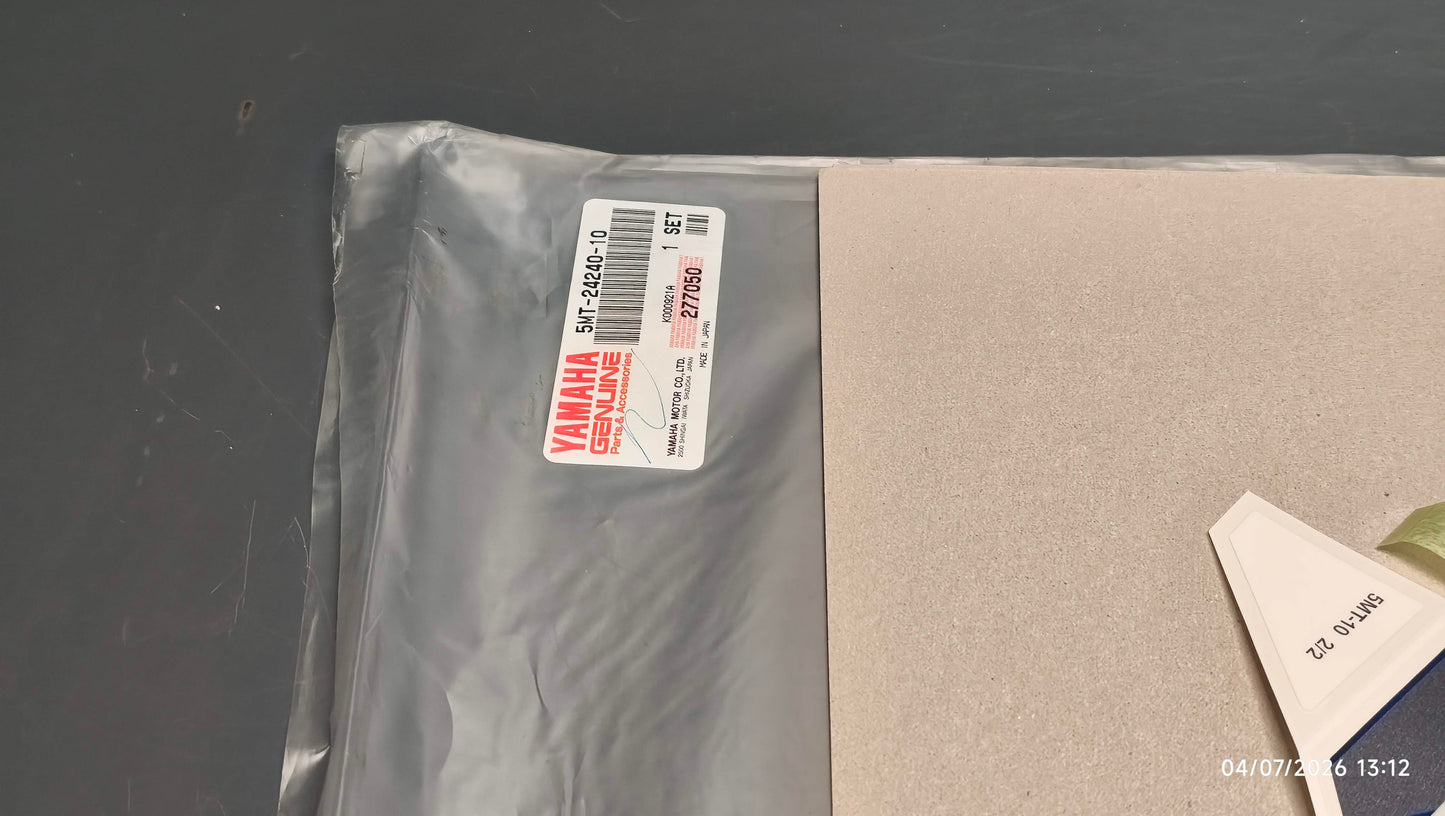 Yamaha genuine new yzf r6 2001 graphic set decal pn 5mt-24240-10