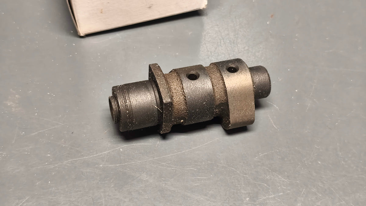 Malaguti Genuine Madison 125 150 Engine Camshaft Shaft 701.054.00