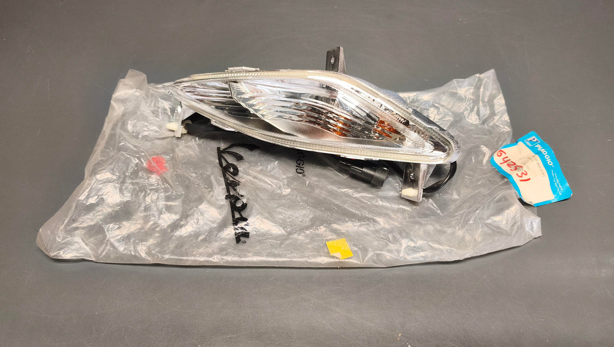 Piaggio Genuine Fly Boulevard Rear Right Indicator 641162