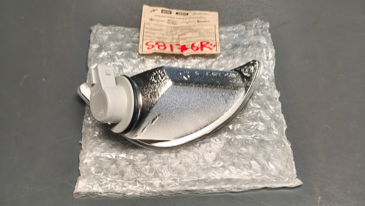 Piaggio Genuine Vespa LX LXV S Rear Left Indicator 58176R