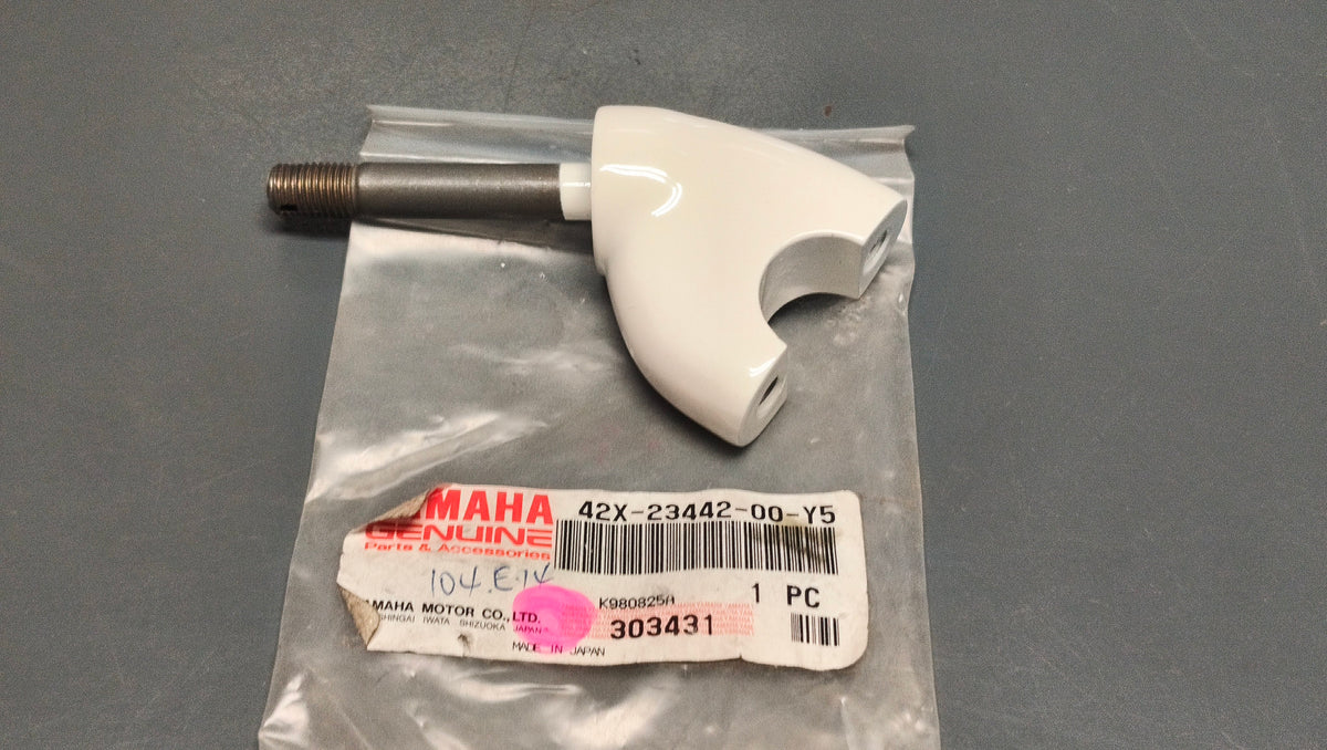 Yamaha Genuine Virago / FZX / TDM Handlebar Holder Lower (White) 42X-23442-00-Y5