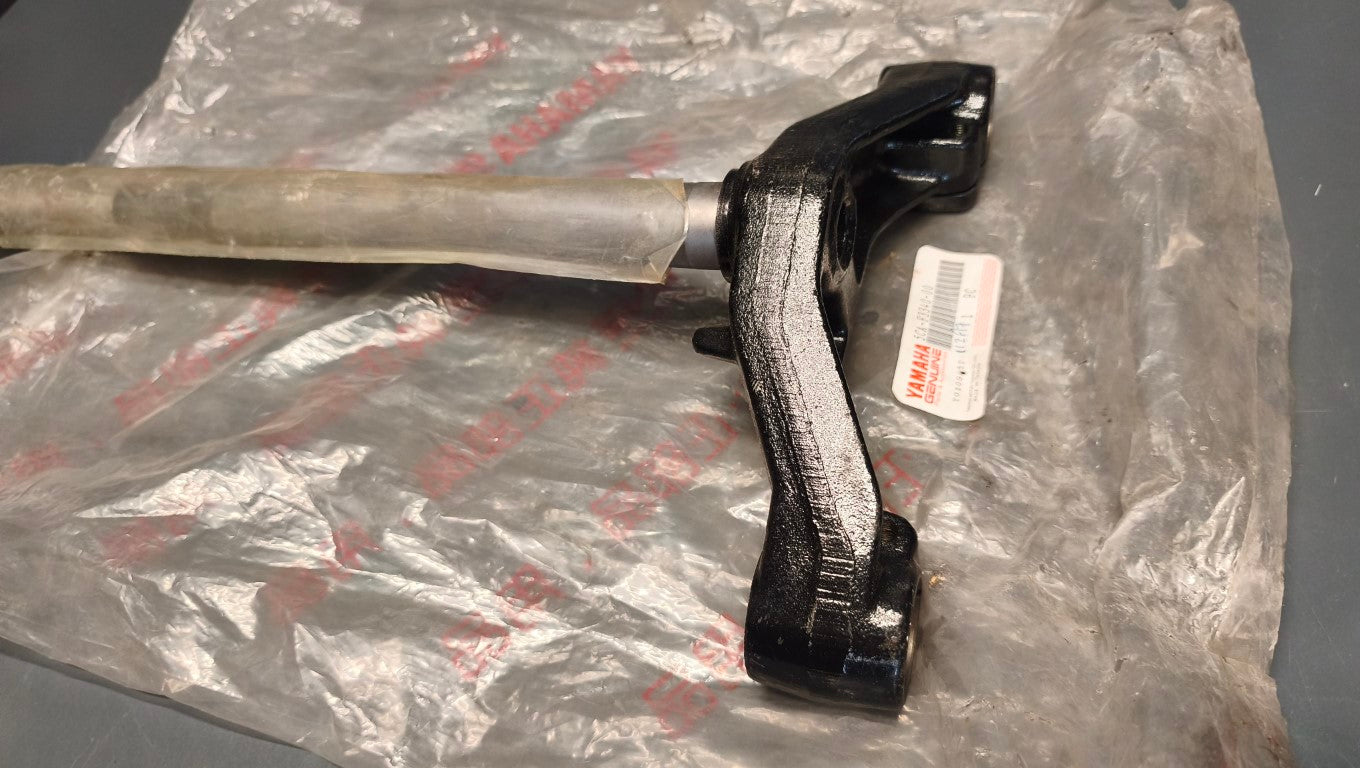 Yamaha genuine New Majesty 125 YP125 under bracket pn 5CA-F3340-00 - Www.dm-motorcycles.com