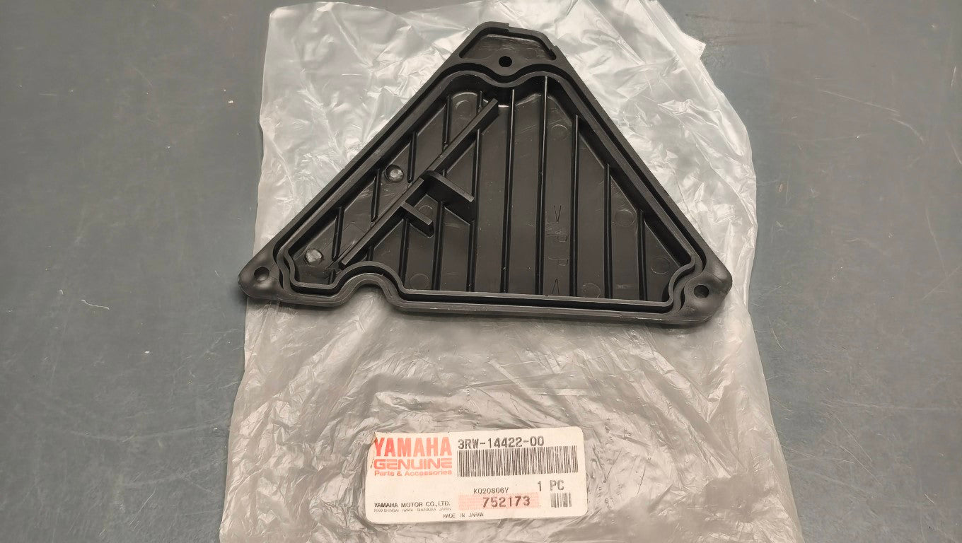 Yamaha XT225 / TTR225 Air Cleaner Case Cap - 3RW-14422-00