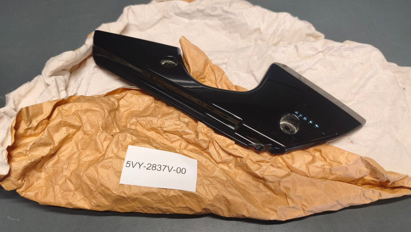 Yamaha YZF-R1 Inner Panel 2 - 5VY-2837V-00