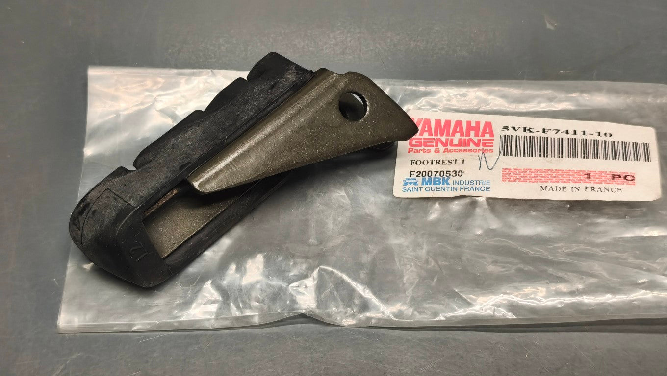 Yamaha XT660R / XT660X Front Left Footrest - 5VK-F7411-10