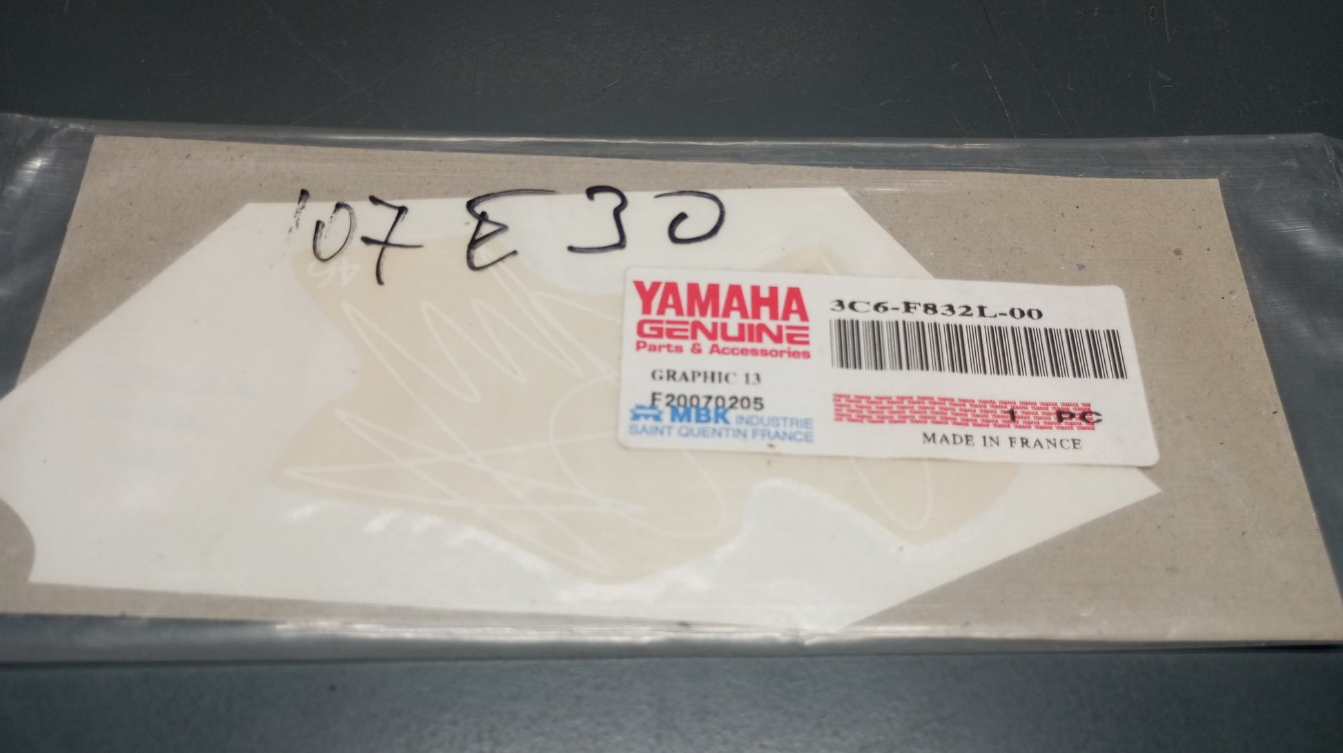 Yamaha genuine new yq50 aerox 2005 graphic 13 decal pn 3c6-f832l-00