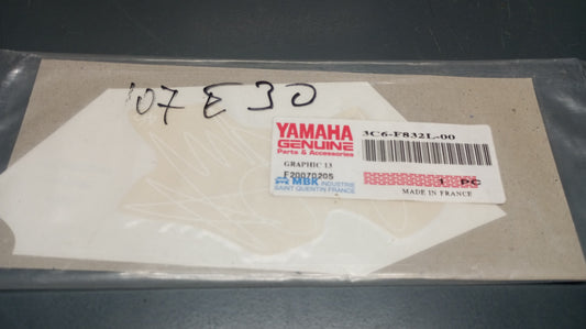 Yamaha genuine new yq50 aerox 2005 graphic 13 decal pn 3c6-f832l-00 - Www.dm-motorcycles.com
