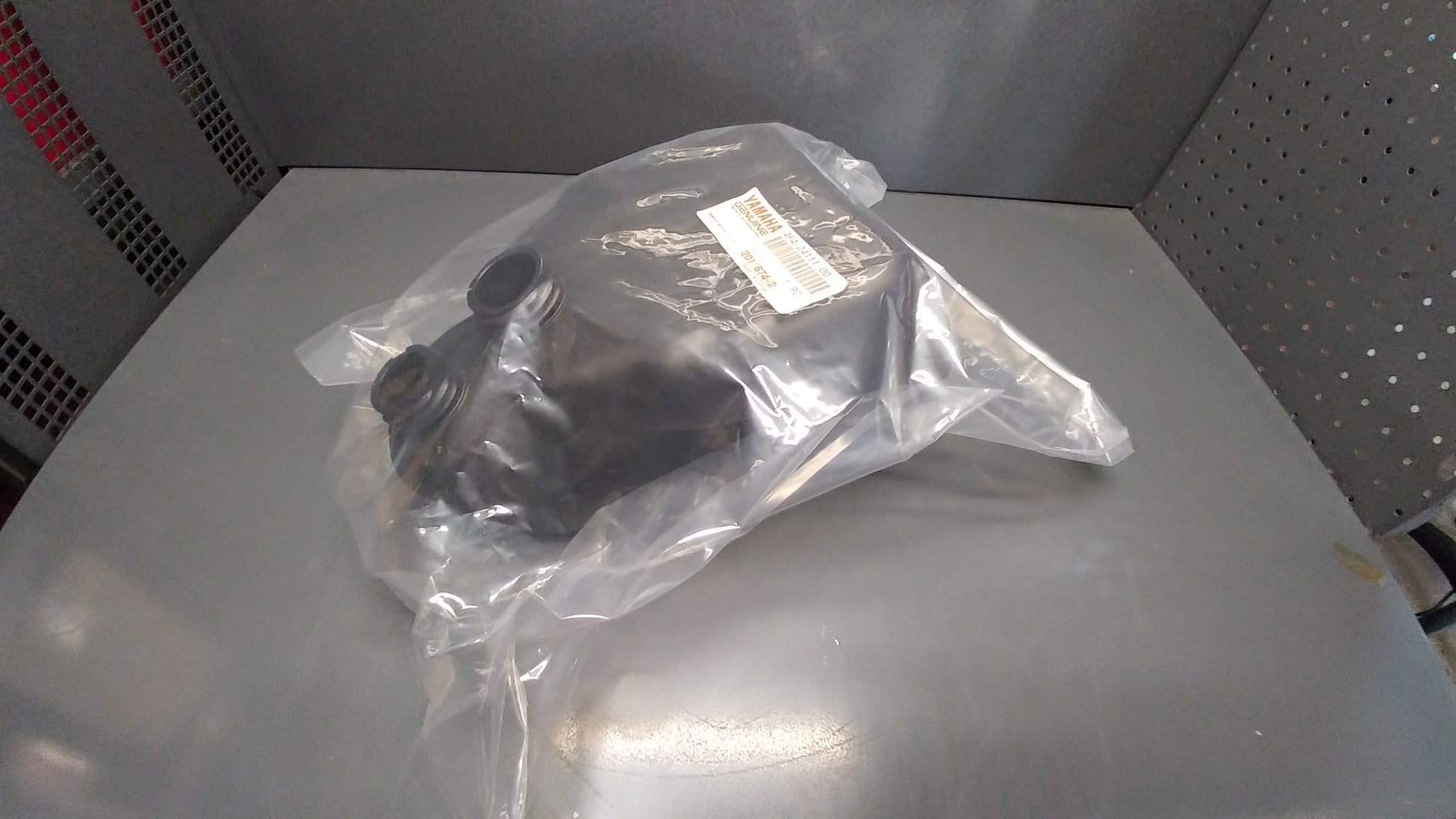 Yamaha genuine new lb50 1980 fuel tank pn 4f4-24111-00