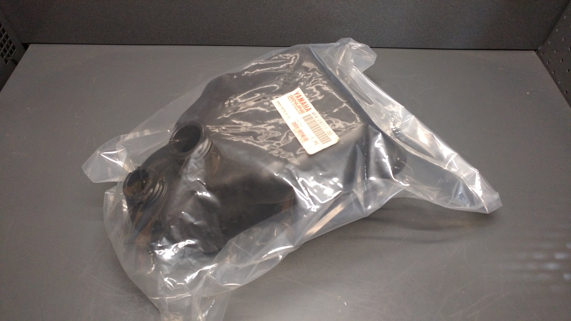Yamaha genuine new lb50 1980 fuel tank pn 4f4-24111-00