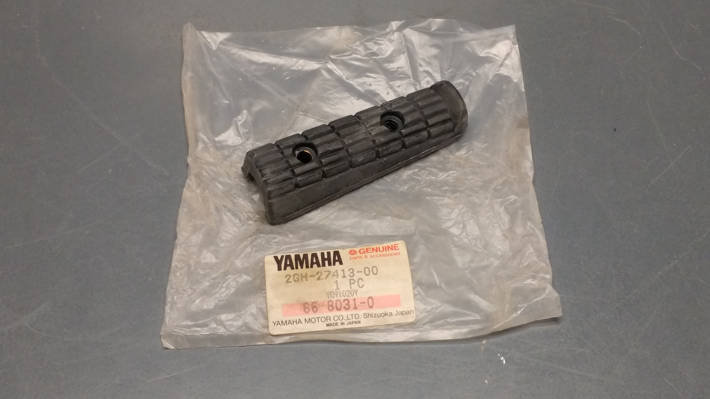 Yamaha genuine nos yzf fz fzr rd rz sr srx tdm tdr trx tzr xj footrest rubber pn 2gh-27413-00